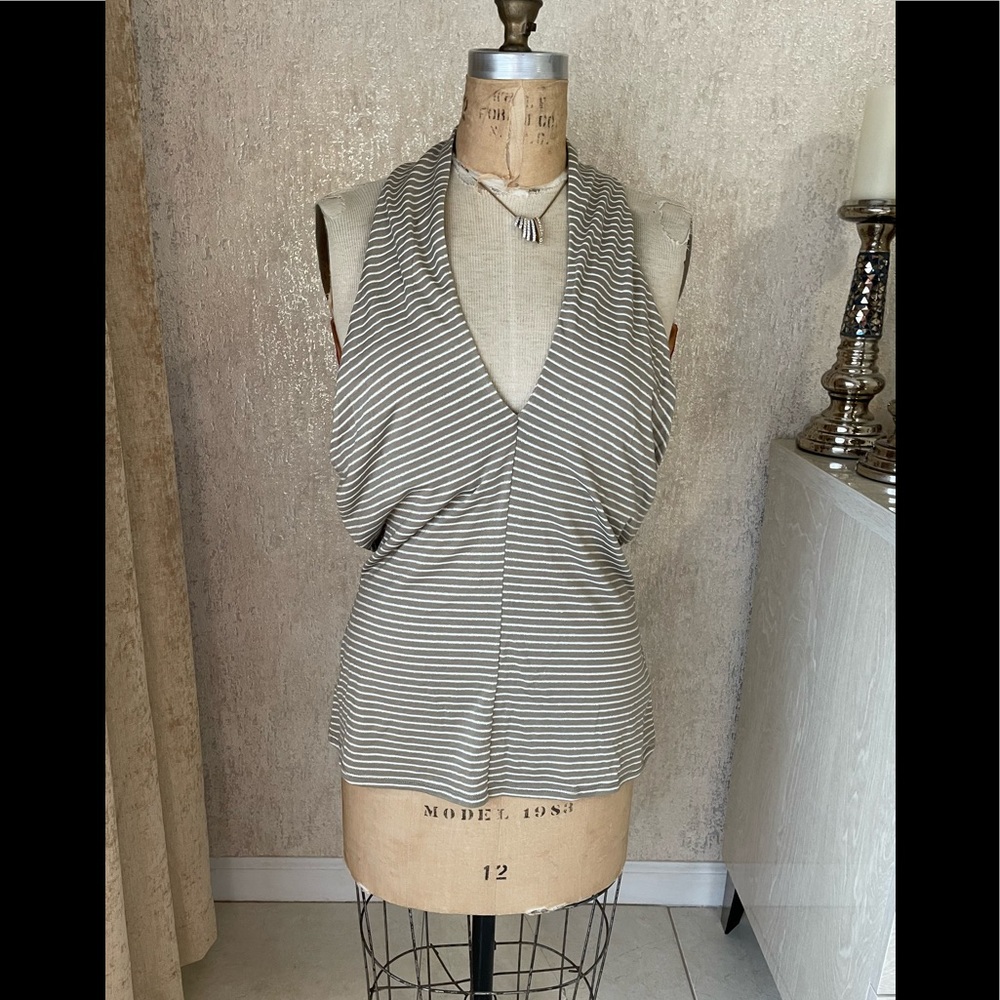 Cache stripe top size L, NWT